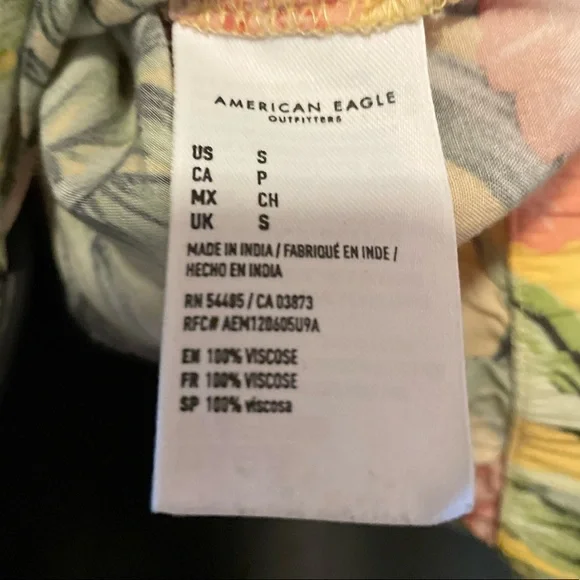 ⚡️5/$15⚡️American Eagle | Yellow Hawaiian Crop Top | S - Picture 11 of 12